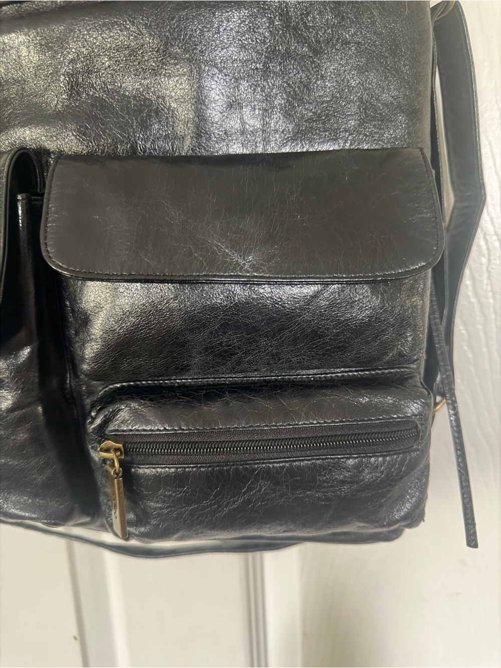 HOBO International Explorer Leather Bag – Convertible Shoulder/Crossbody – Black - Picture 9 of 16